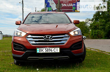 Позашляховик / Кросовер Hyundai Santa FE 2015 в Рівному