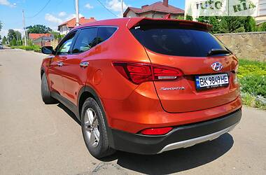 Внедорожник / Кроссовер Hyundai Santa FE 2016 в Ровно