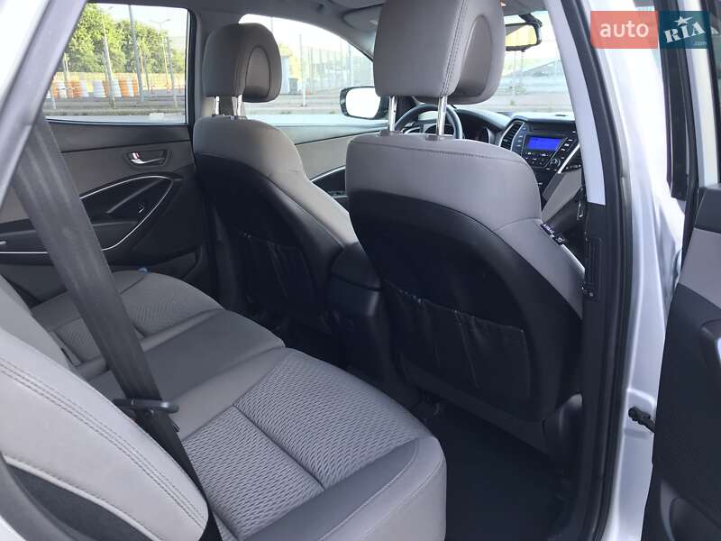 Позашляховик / Кросовер Hyundai Santa FE 2013 в Львові фото 29 Позашляховик / Кросовер Hyundai Santa FE 2013 в Львові