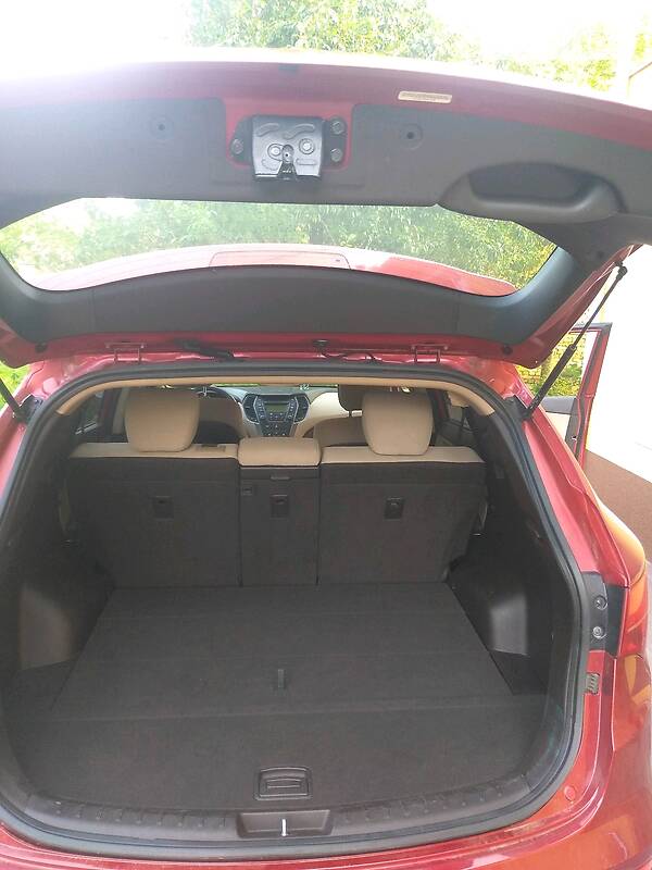 Хэтчбек Hyundai Santa FE 2015 в Тернополе