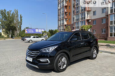 Позашляховик / Кросовер Hyundai Santa FE 2016 в Миколаєві