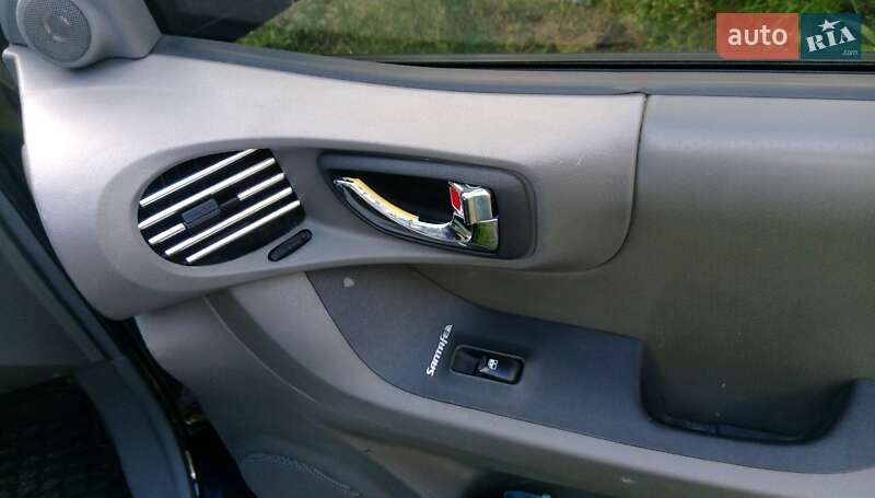 Позашляховик / Кросовер Hyundai Santa FE 2003 в Сквирі