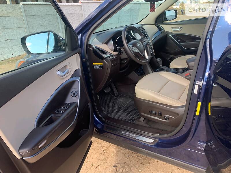 Внедорожник / Кроссовер Hyundai Santa FE 2017 в Черноморске