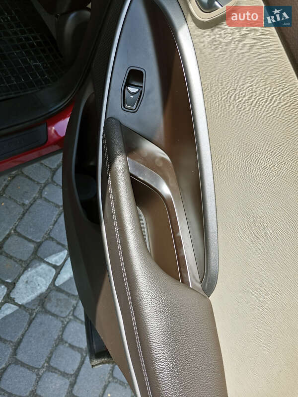 Позашляховик / Кросовер Hyundai Santa FE 2014 в Жовкві