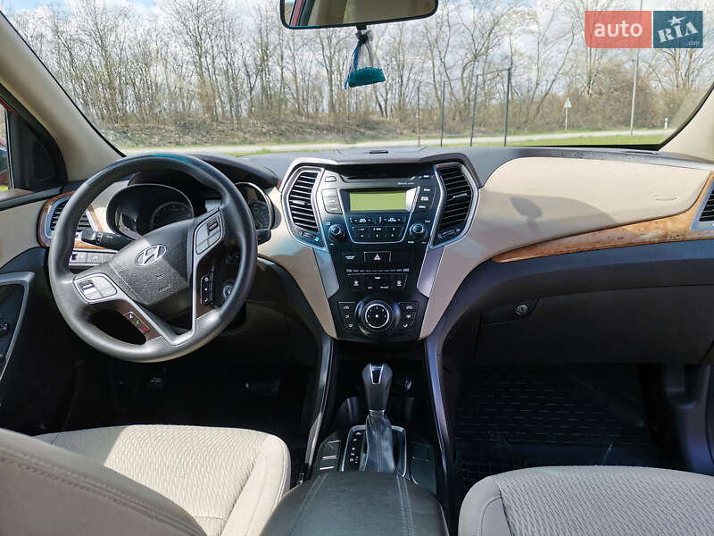 Позашляховик / Кросовер Hyundai Santa FE 2014 в Жовкві