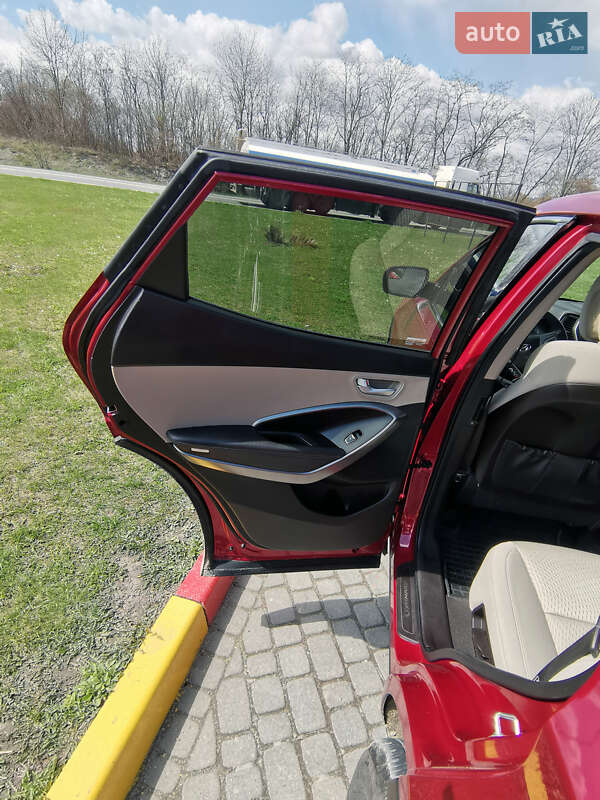 Позашляховик / Кросовер Hyundai Santa FE 2014 в Жовкві