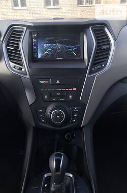 Внедорожник / Кроссовер Hyundai Santa FE 2015 в Полтаве