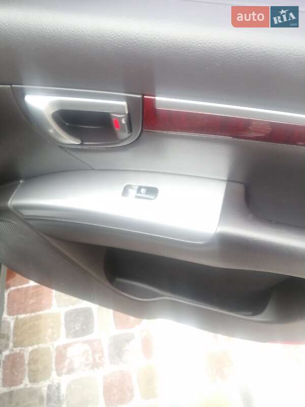 Позашляховик / Кросовер Hyundai Santa FE 2011 в Нетішині