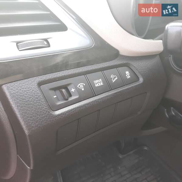 Внедорожник / Кроссовер Hyundai Santa FE 2017 в Тернополе