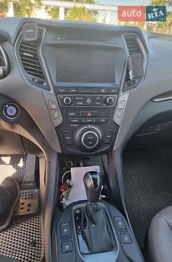 Позашляховик / Кросовер Hyundai Santa FE 2016 в Одесі