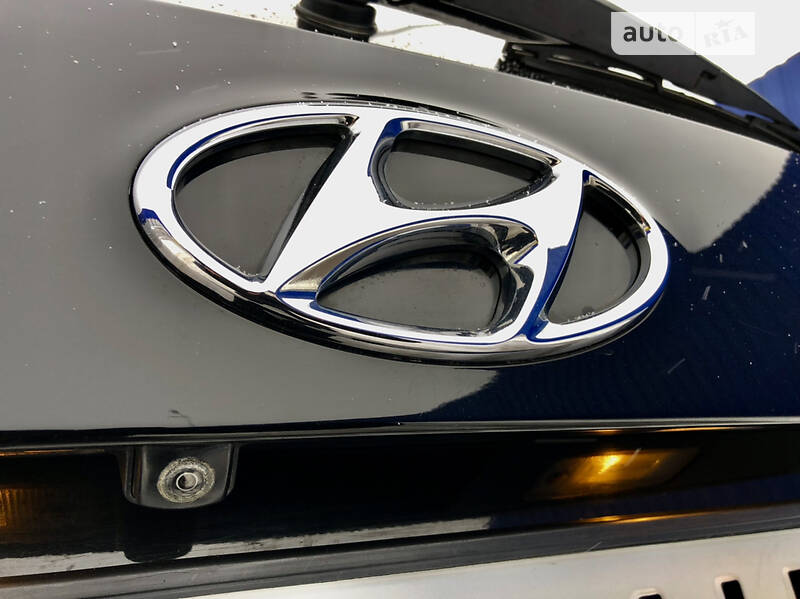 Hyundai Santa FE officifl 2014