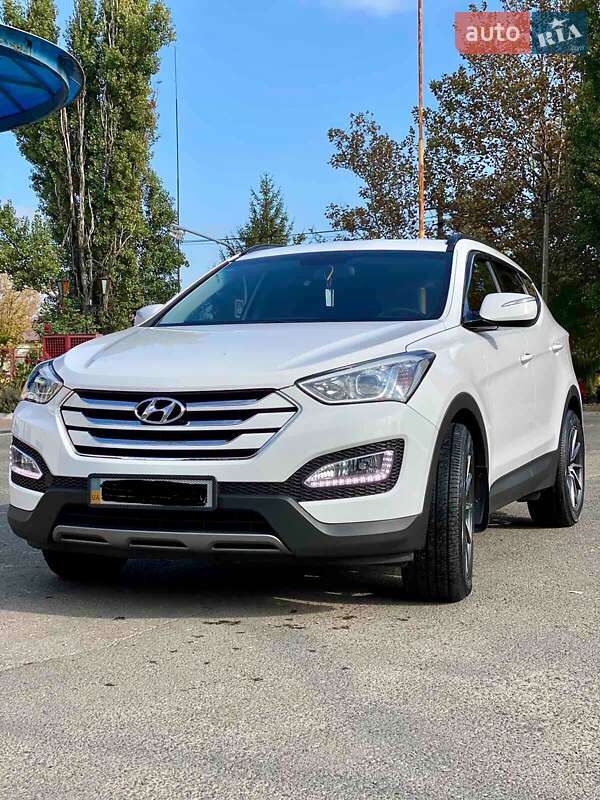 Позашляховик / Кросовер Hyundai Santa FE 2014 в Одесі