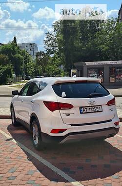 Позашляховик / Кросовер Hyundai Santa FE 2016 в Івано-Франківську