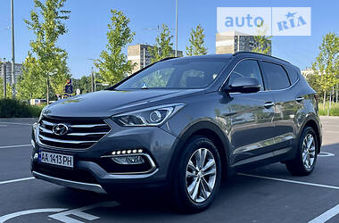 Внедорожник / Кроссовер Hyundai Santa FE 2016 в Киеве