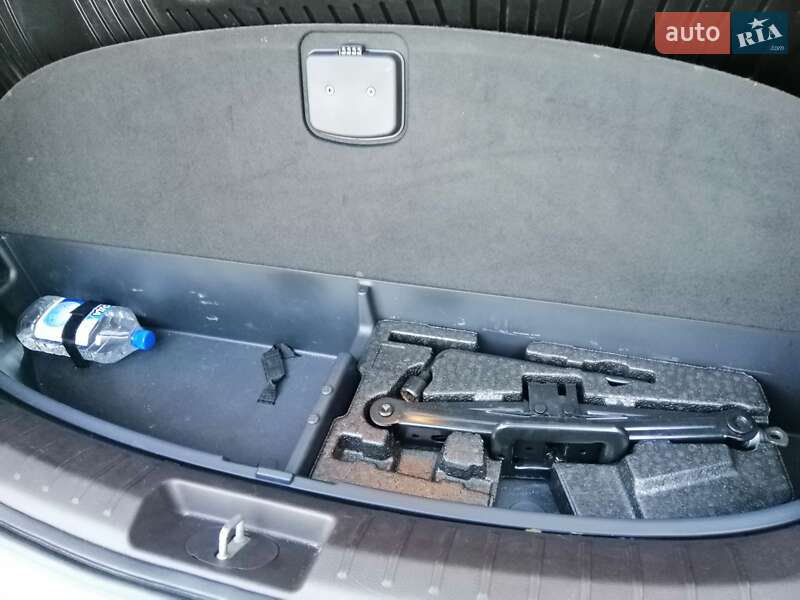 Минивэн Hyundai Santa FE 2016 в Луцке фото 28 Минивэн Hyundai Santa FE 2016 в Луцке