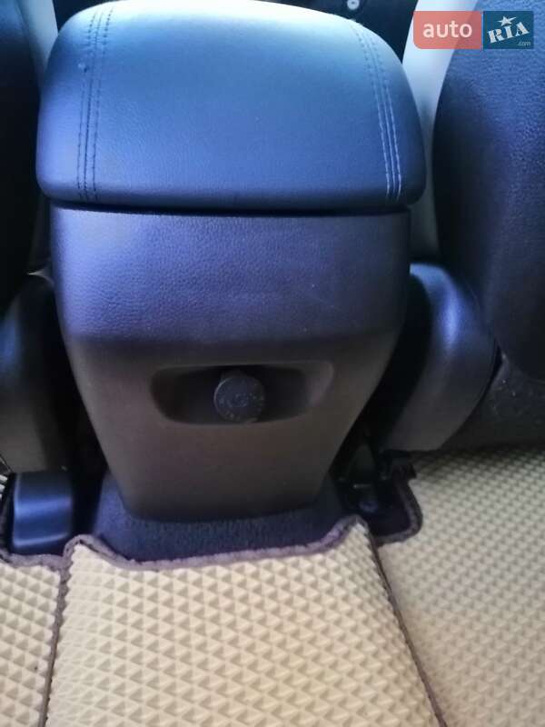 Минивэн Hyundai Santa FE 2016 в Луцке фото 43 Минивэн Hyundai Santa FE 2016 в Луцке