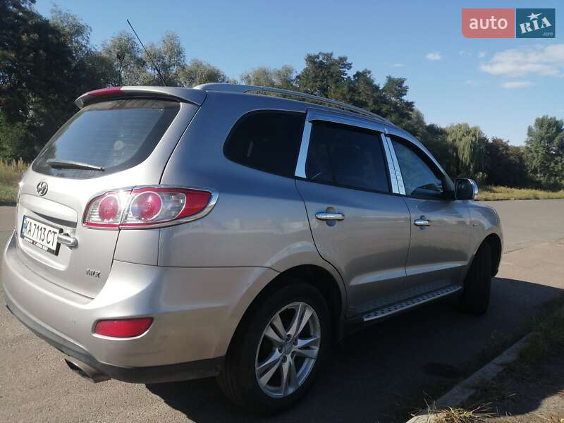 Позашляховик / Кросовер Hyundai Santa FE 2010 в Києві