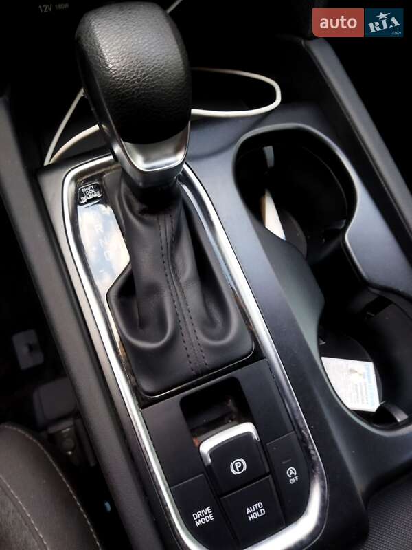 Внедорожник / Кроссовер Hyundai Santa FE 2018 в Великой Александровке