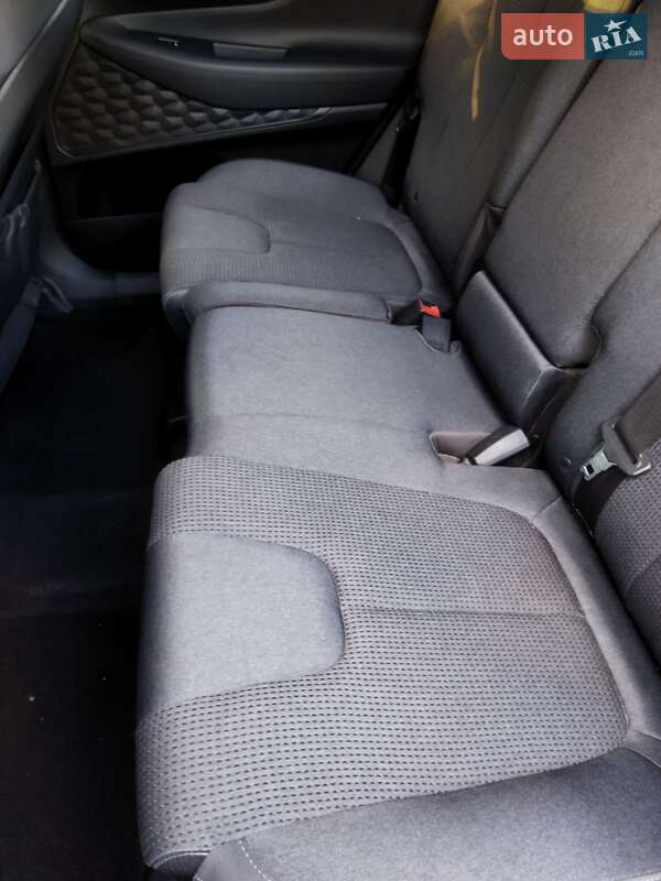 Внедорожник / Кроссовер Hyundai Santa FE 2018 в Великой Александровке