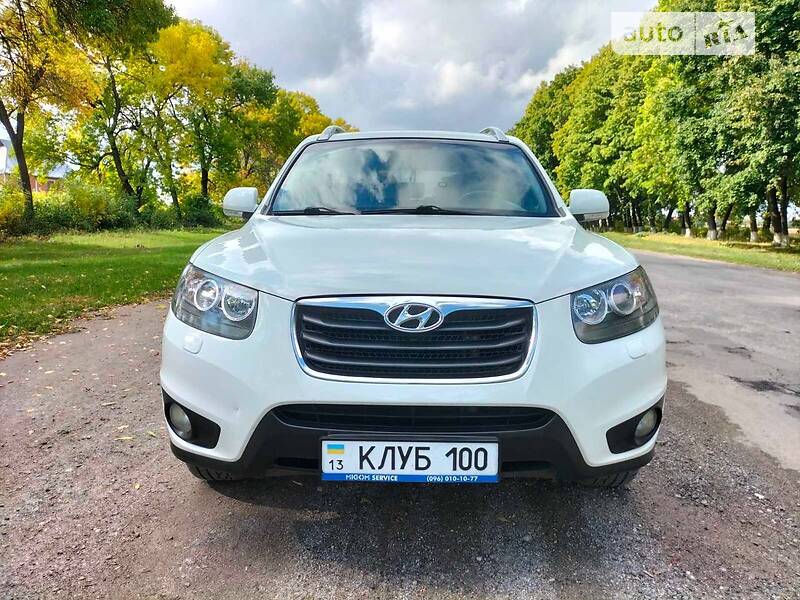 Позашляховик / Кросовер Hyundai Santa FE 2011 в Глибокій