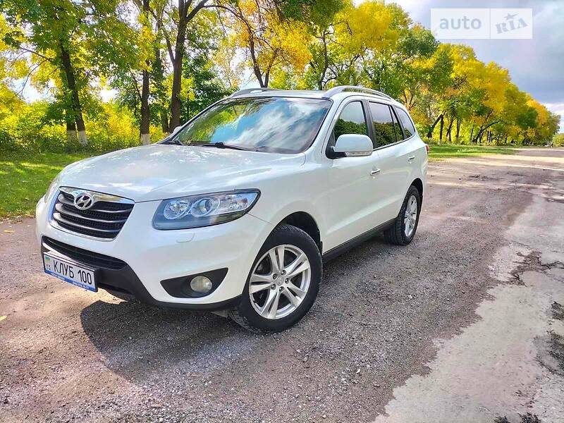 Позашляховик / Кросовер Hyundai Santa FE 2011 в Глибокій