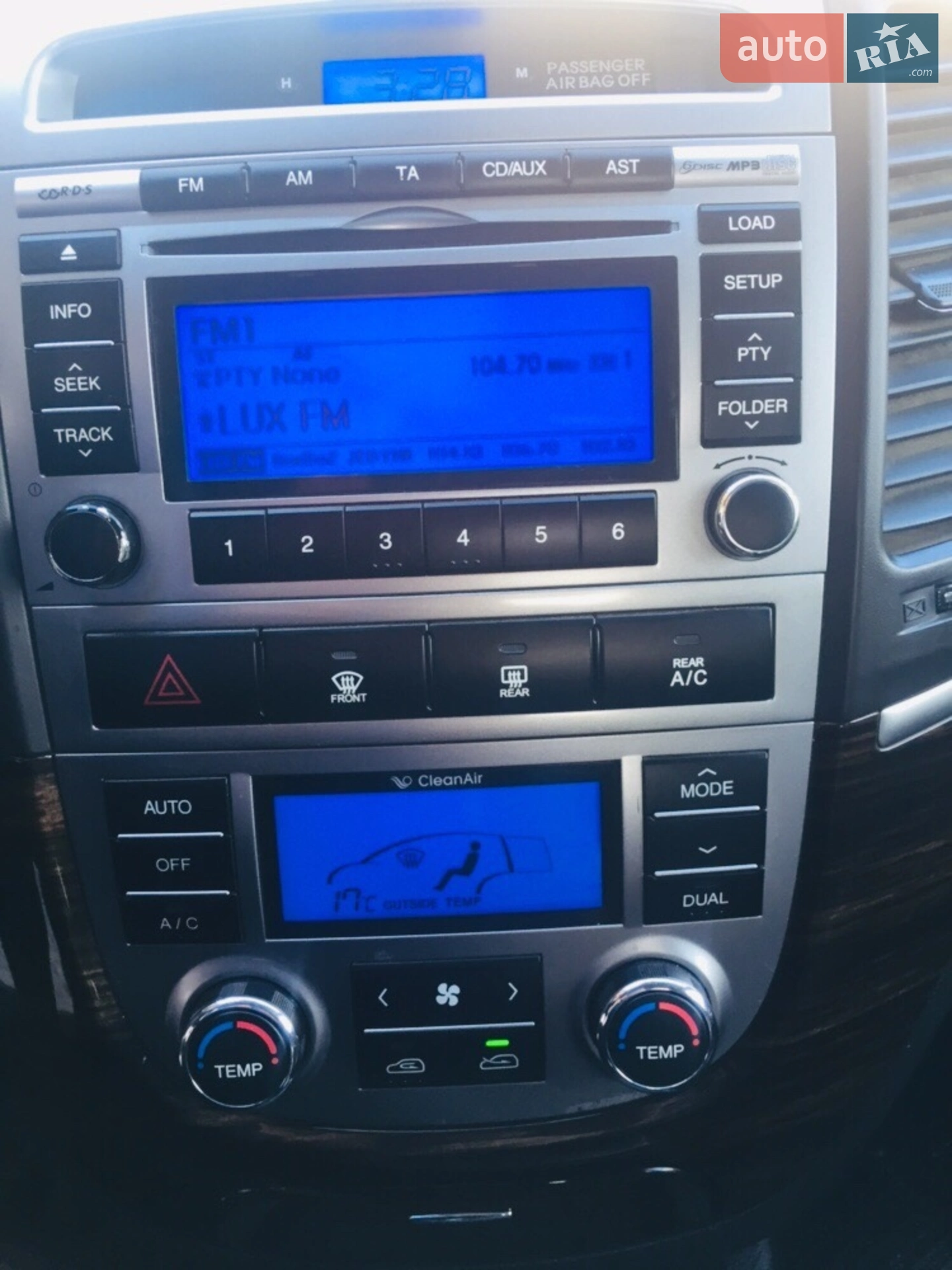 2011 Hyundai Santa Fe - мініатюра 9