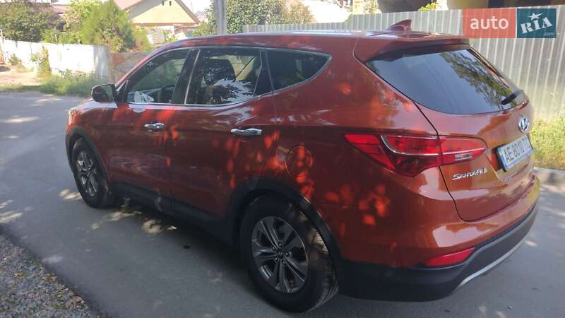 Позашляховик / Кросовер Hyundai Santa FE 2015 в Дніпрі фото 3 Позашляховик / Кросовер Hyundai Santa FE 2015 в Дніпрі