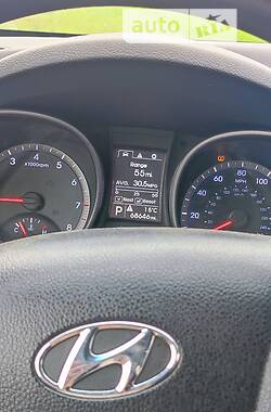 Внедорожник / Кроссовер Hyundai Santa FE 2015 в Кривом Роге