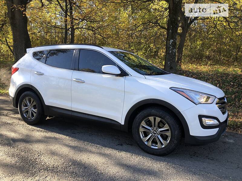 Внедорожник / Кроссовер Hyundai Santa FE 2015 в Коломые