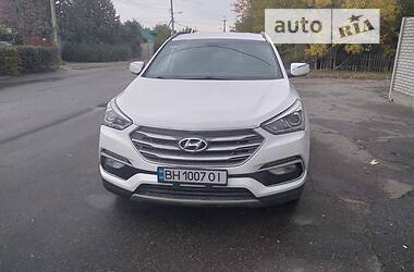 Внедорожник / Кроссовер Hyundai Santa FE 2017 в Николаеве