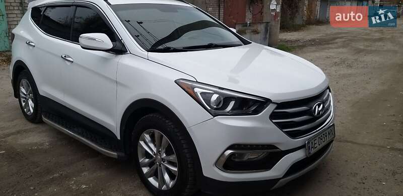 Позашляховик / Кросовер Hyundai Santa FE 2017 в Дніпрі