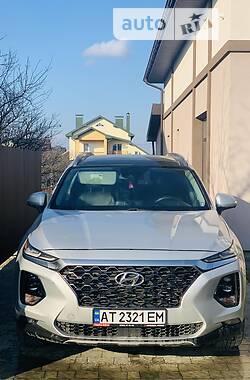 Хэтчбек Hyundai Santa FE 2018 в Ивано-Франковске
