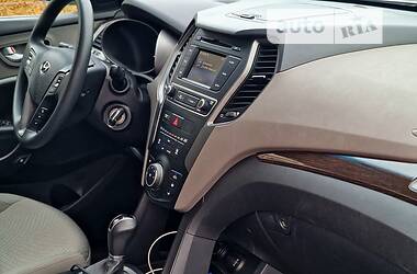 Внедорожник / Кроссовер Hyundai Santa FE 2017 в 