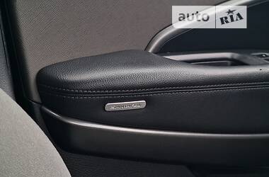 Внедорожник / Кроссовер Hyundai Santa FE 2017 в 