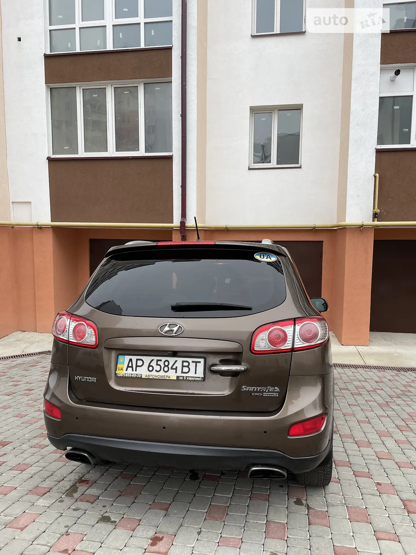 2010 Hyundai Santa Fe - мініатюра 9