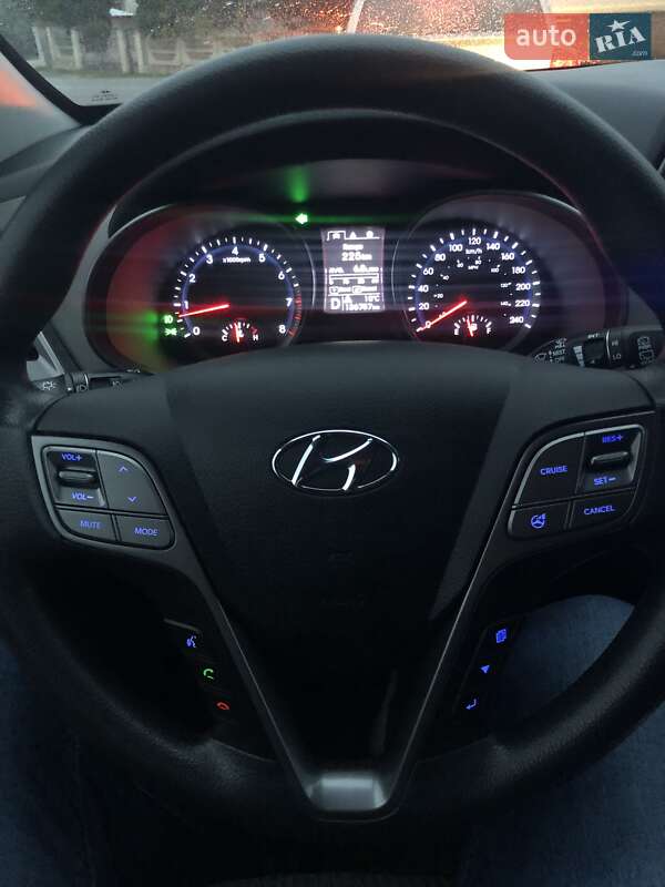 Внедорожник / Кроссовер Hyundai Santa FE 2015 в Тернополе фото 13 Внедорожник / Кроссовер Hyundai Santa FE 2015 в Тернополе