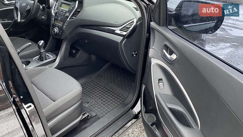 Позашляховик / Кросовер Hyundai Santa FE 2012 в Богодухіву