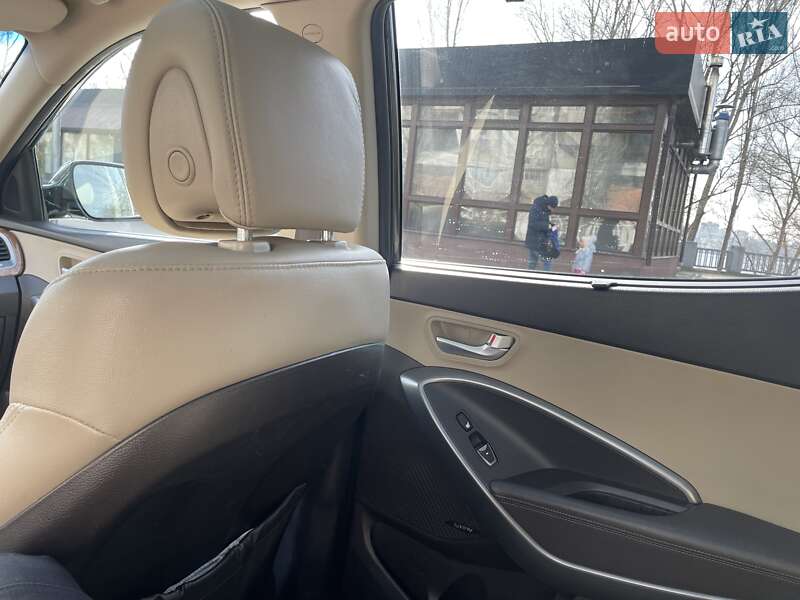 Позашляховик / Кросовер Hyundai Santa FE 2012 в Дніпрі