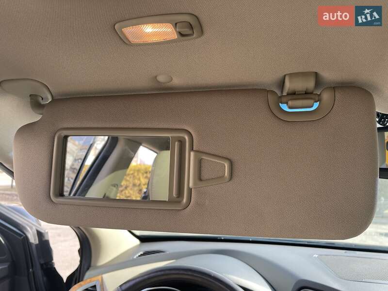 Позашляховик / Кросовер Hyundai Santa FE 2012 в Дніпрі