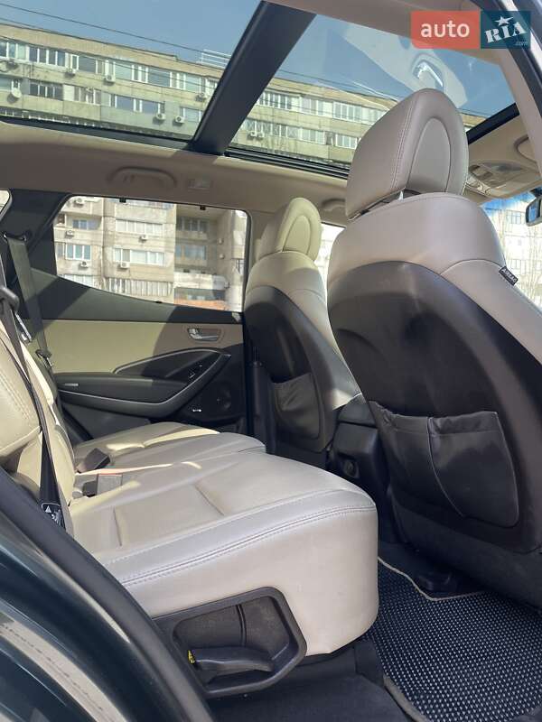 Позашляховик / Кросовер Hyundai Santa FE 2012 в Дніпрі