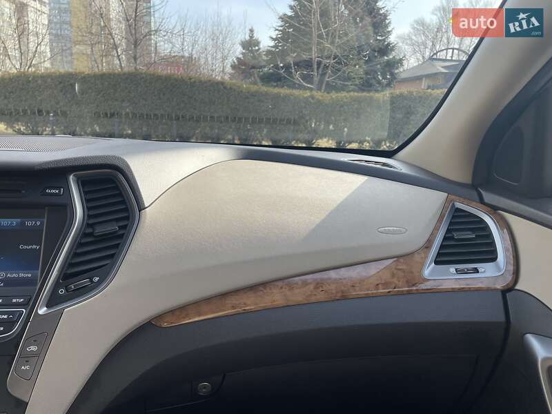 Позашляховик / Кросовер Hyundai Santa FE 2012 в Дніпрі