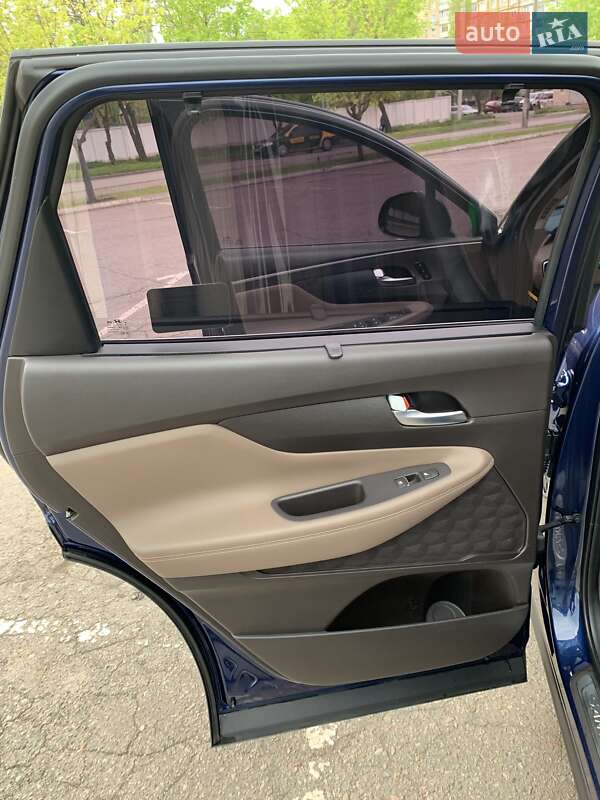 Внедорожник / Кроссовер Hyundai Santa FE 2018 в Кривом Роге