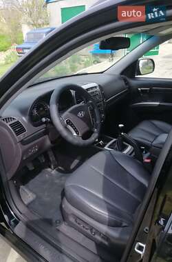 Внедорожник / Кроссовер Hyundai Santa FE 2011 в 
