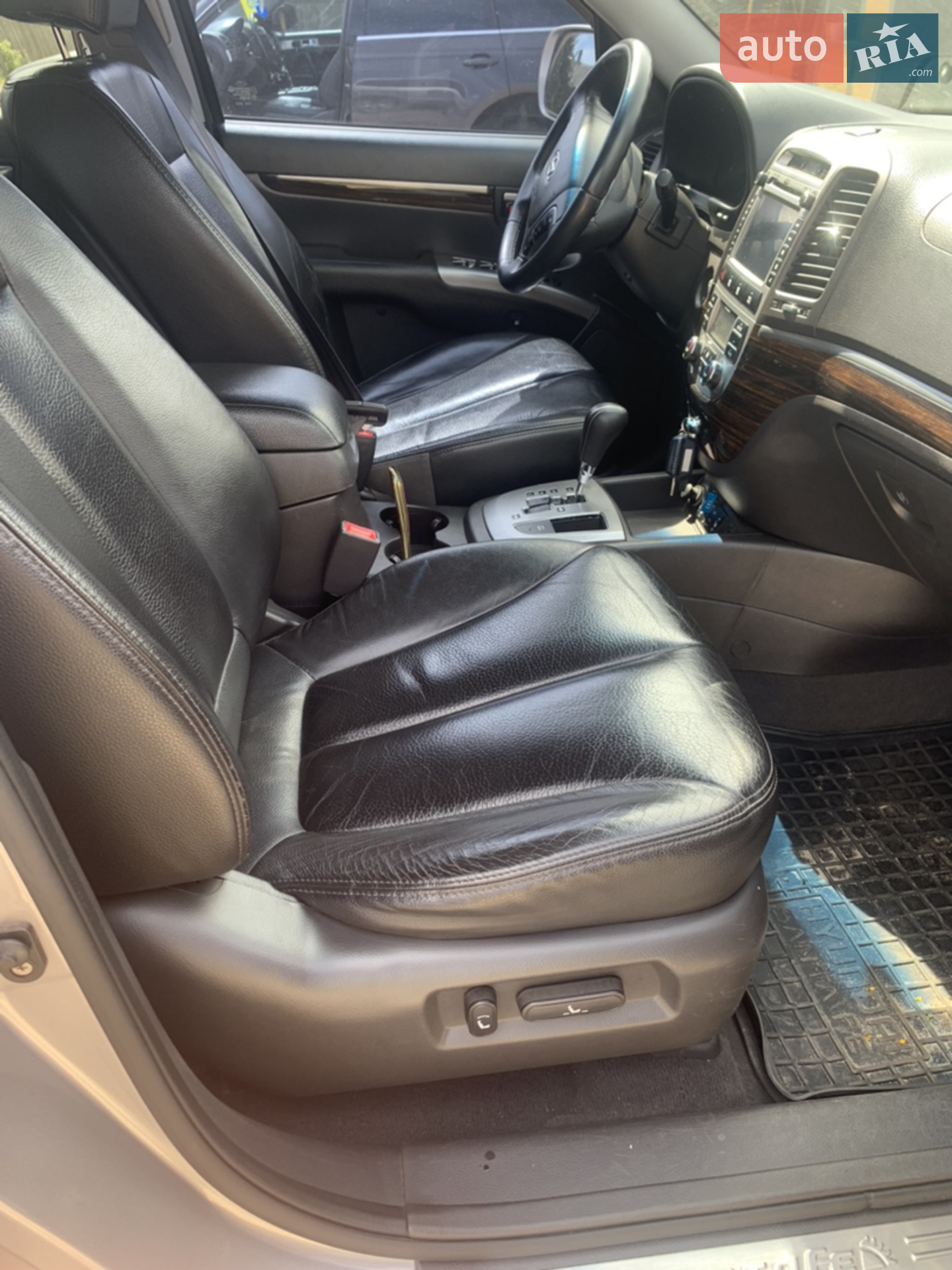 2011 Hyundai Santa Fe - мініатюра 9