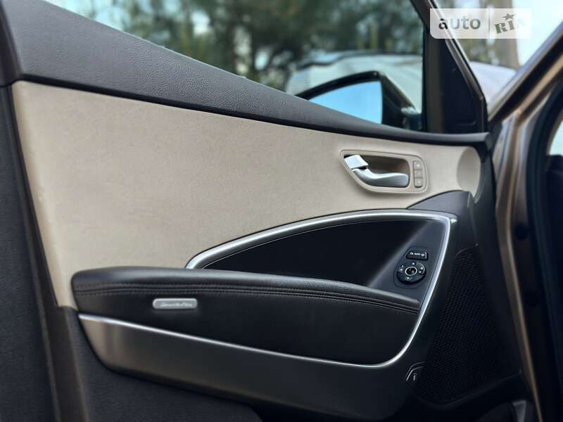 Внедорожник / Кроссовер Hyundai Santa FE 2013 в Одессе