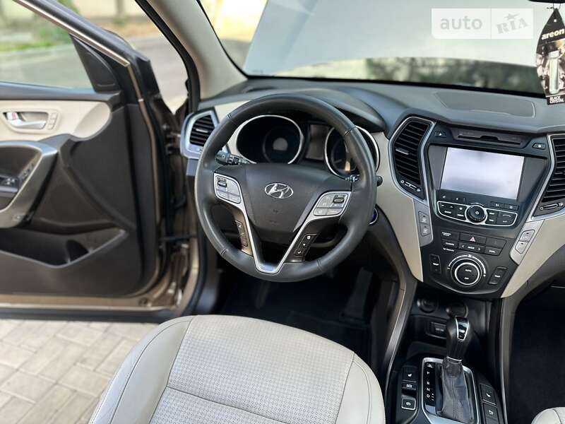 Внедорожник / Кроссовер Hyundai Santa FE 2013 в Одессе