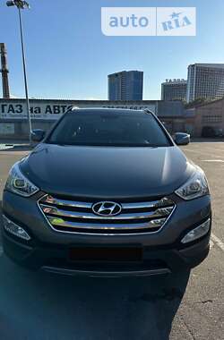Внедорожник / Кроссовер Hyundai Santa FE 2013 в Киеве