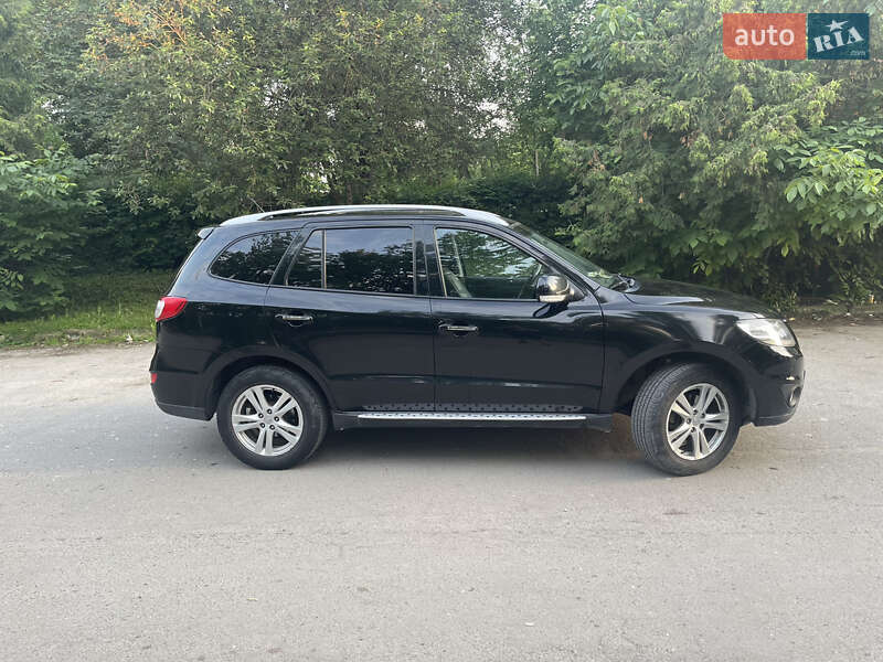 Внедорожник / Кроссовер Hyundai Santa FE 2011 в Тернополе