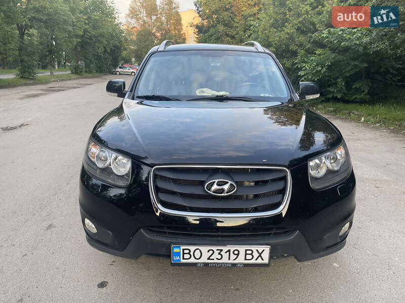 Внедорожник / Кроссовер Hyundai Santa FE 2011 в Тернополе