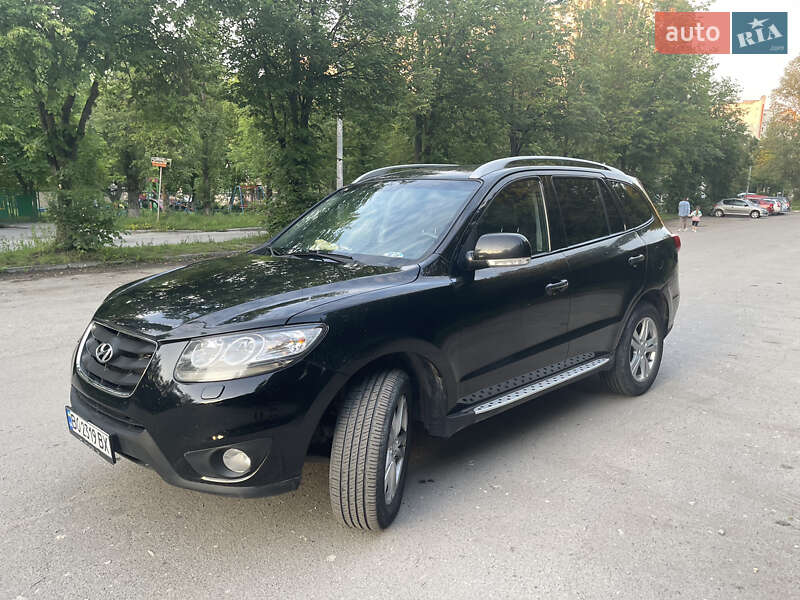 Внедорожник / Кроссовер Hyundai Santa FE 2011 в Тернополе
